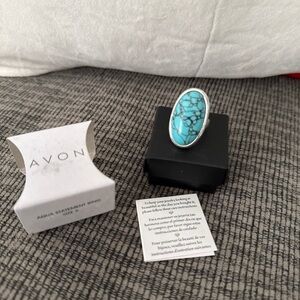 Avon Aqua statement ring